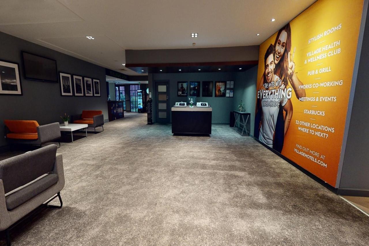 Village Hotel Chester St David'S 에위로 외부 사진