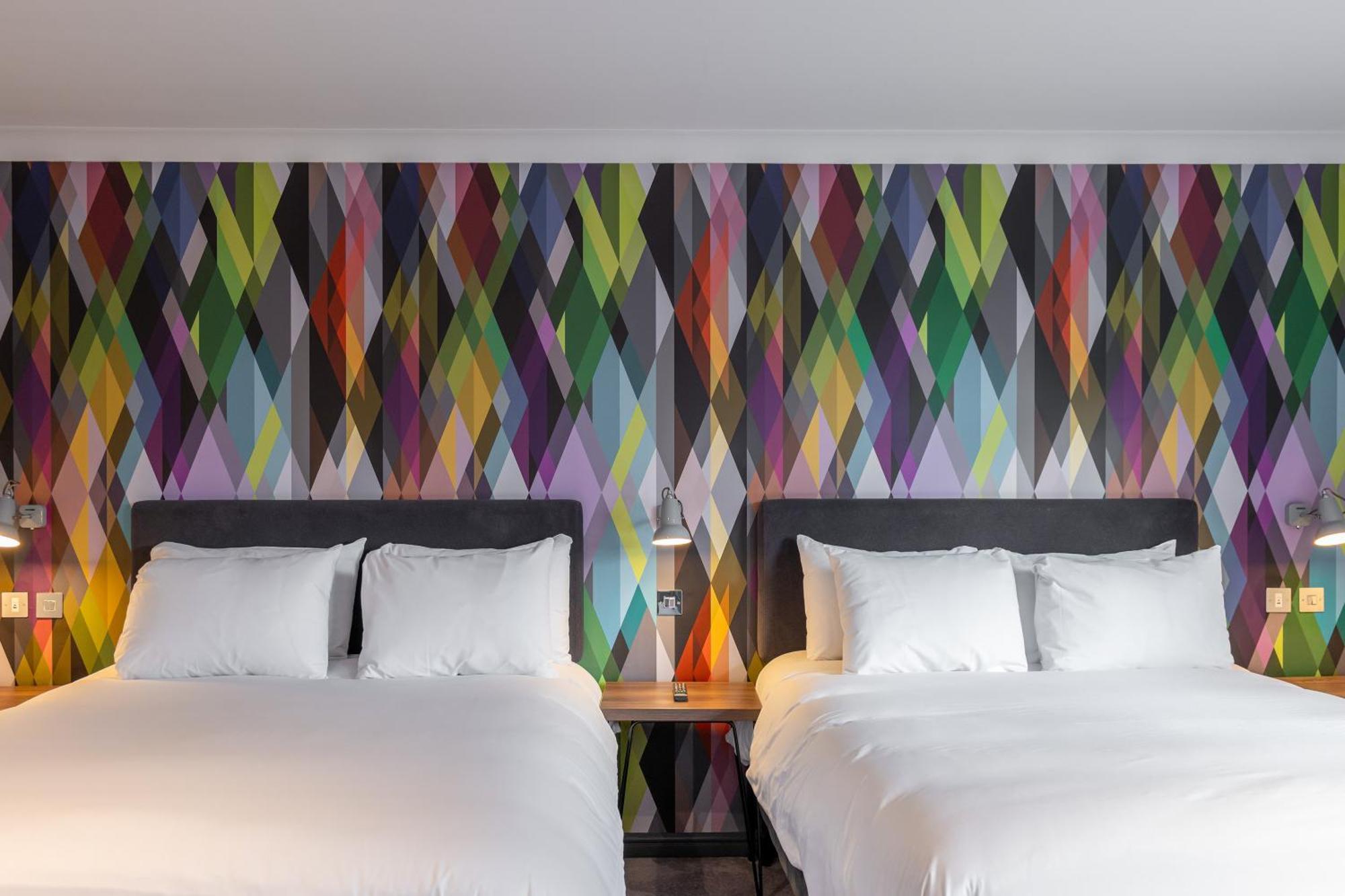 Village Hotel Chester St David'S 에위로 외부 사진
